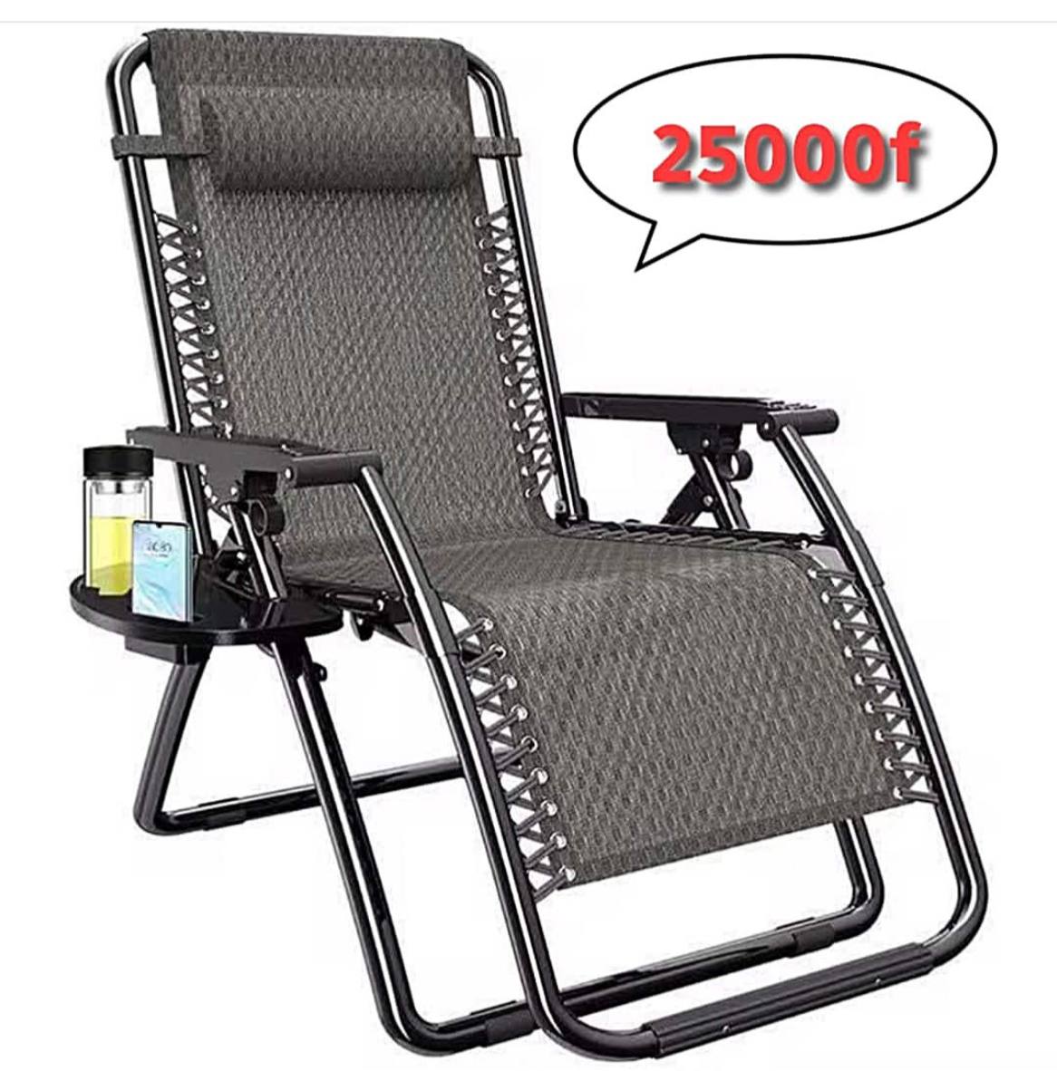 Chaise Relax Pliable – 25000 CFA Profitez d’un confort total avec cette chaise ultra-pratique : Dossier inclinable Accoudoirs solides Support téléphone + porte-gobelet et orthopédique Facile à plier et ranger